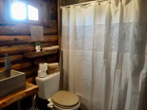 Casa 2 ambientes con 1 baño