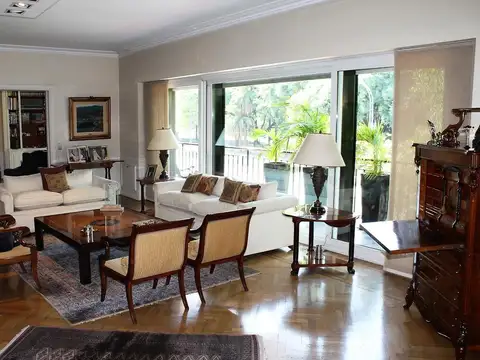 Departamento en Venta de 6 ambientes