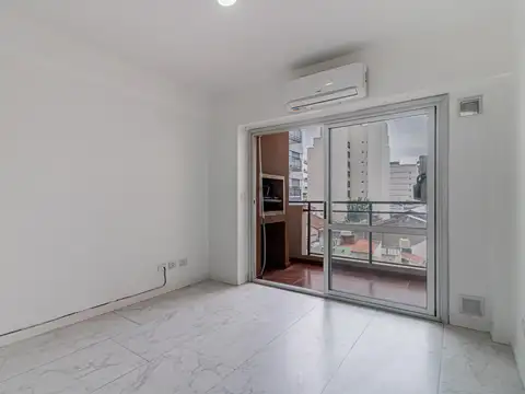 Departamento en Venta en Villa del Parque, USD 79.500