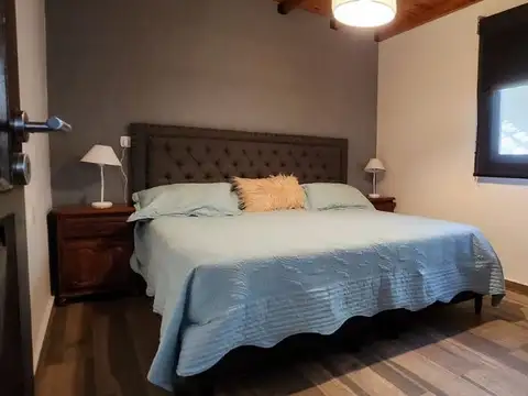 Casa 7 ambientes con 2 baños