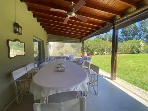 Casa en Alquiler en Villanueva, USD 3.500