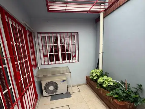 PH IMPECABLE 3 AMBIENTES PATIO LAVADERO
