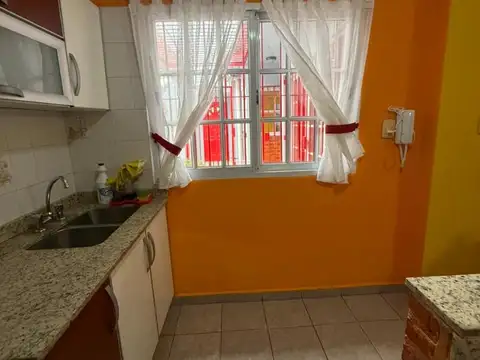 PH IMPECABLE 3 AMBIENTES PATIO LAVADERO
