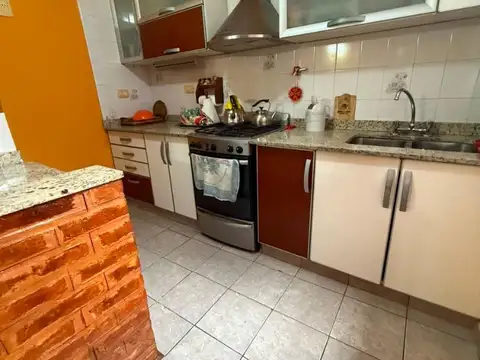 Depto Tipo Casa en Venta en Lomas de Zamora, USD 72.000