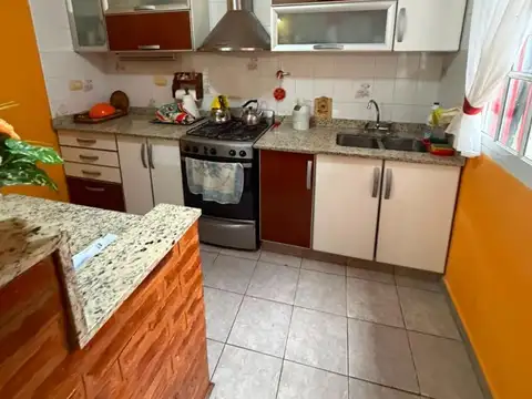 Depto Tipo Casa 3 ambientes con 1 baño