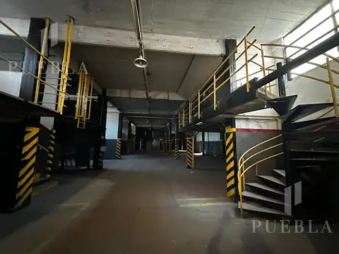 Galpon en Alquiler 65  mts Fondo