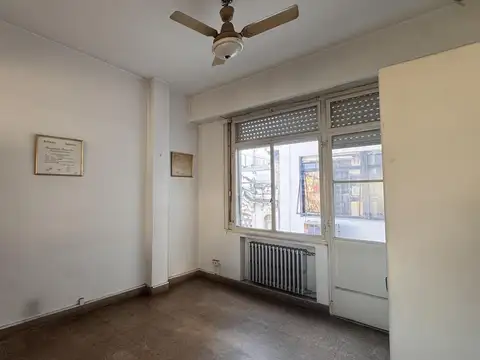 Oficina en venta en Monserrat