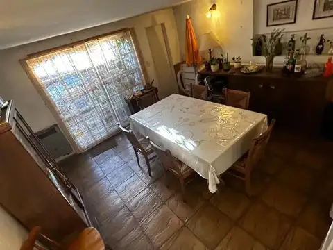 PH en venta - 3 Dormitorios 2 Baños - Flores