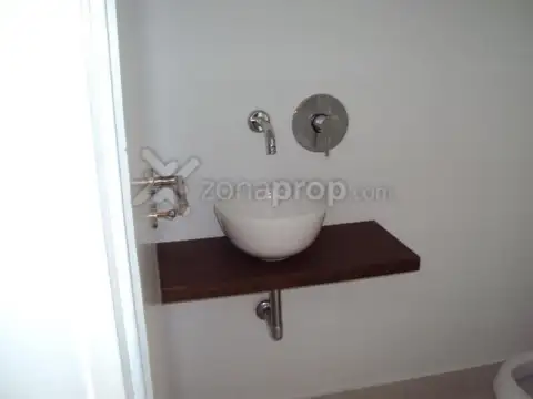Departamento en Alquiler con 2 cocheras