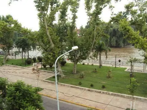 Excelente depto 3 amb con vistas al rio  en alquiler anual