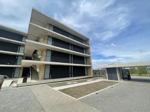 Departamento en Alquiler con 1 cocheras