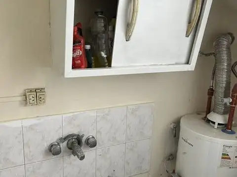 PH EN ALQUILER SIN EXPENSAS EN LANUSITA
