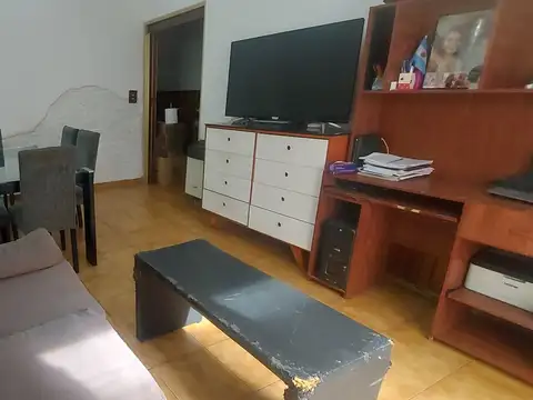 Depto Tipo Casa 3 ambientes con 2 baños