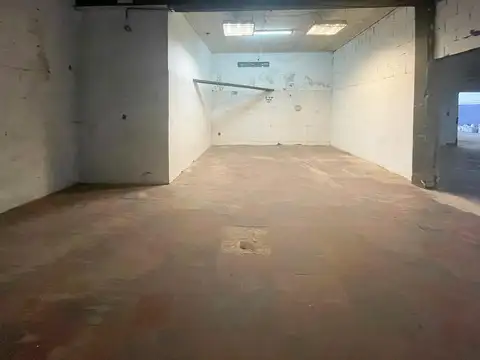 Local en Venta 40 años