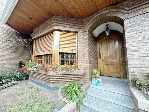 Casa en Venta en Parque Avellaneda, USD 390.000