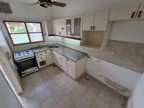 Departamento 4 ambientes con 2 baños