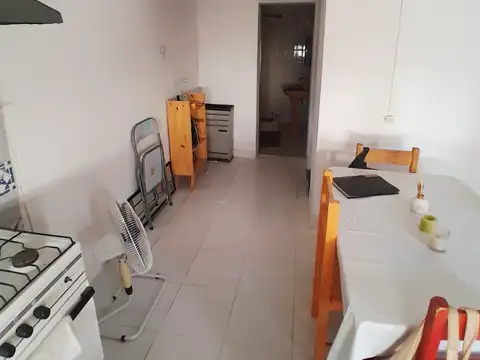 Casa 2 ambientes con 1 baño