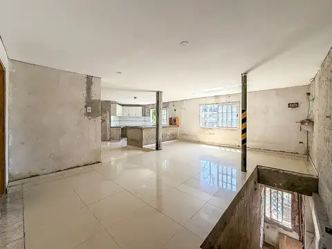 VENTA CASA DOBLE PLANTA CASEROS