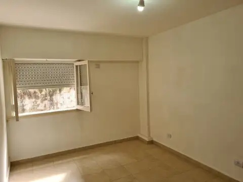 Tucumán 2900, Piso 1