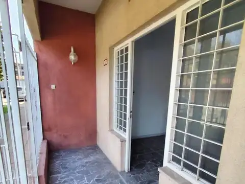 Depto Tipo Casa en Venta de 2 ambientes