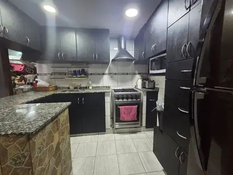 Casa 3 ambientes con garaje/quincho - Miramar