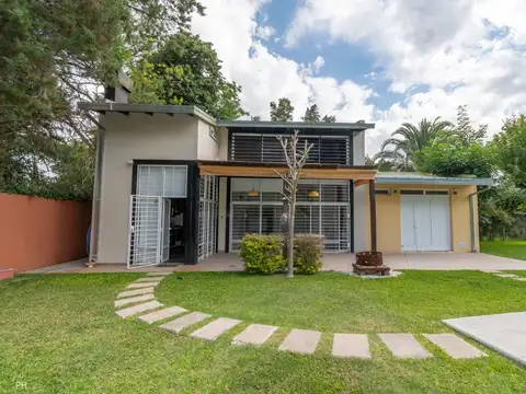 Casa en Venta en Roldan, San Lorenzo