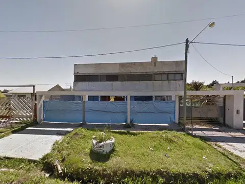 Terreno de 20x60 con construcción a terminar