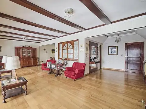 Departamento 6 ambientes con 3 baños