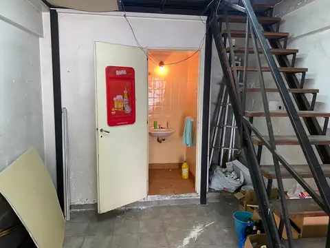 Venta Local 24m2 + entrepiso 24m2 balvanera