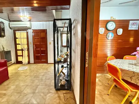 Casa en Venta en Barrio Guemes, USD 198.000