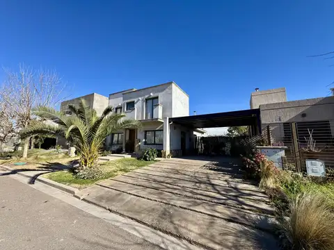S. Corvalan s/n 0 Barrio Vistandes Lujan de Cuyo