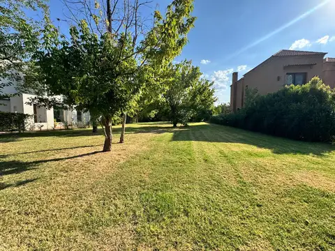 Terreno en Venta 20  mts Frente