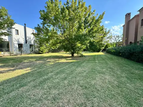 Terreno en Venta en Bella Vista, USD 300.000