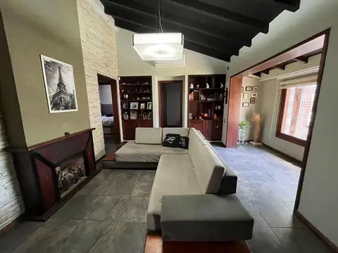 Enfermera Reynalda Rodriguez al 3800