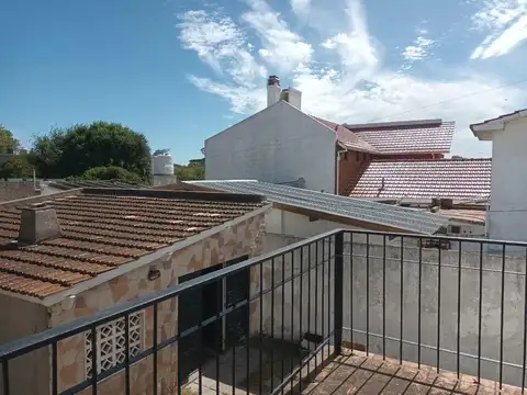 Casa en alquiler 24 meses 4 ambientes a 2 cuadras de la costa