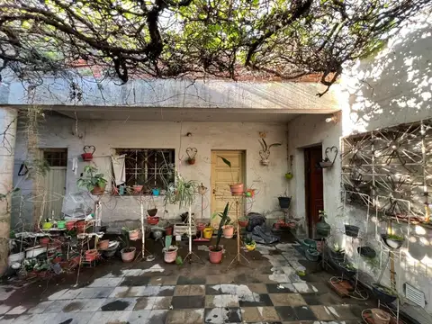 SE VENDE CASA, CERCA DE LA UNCA