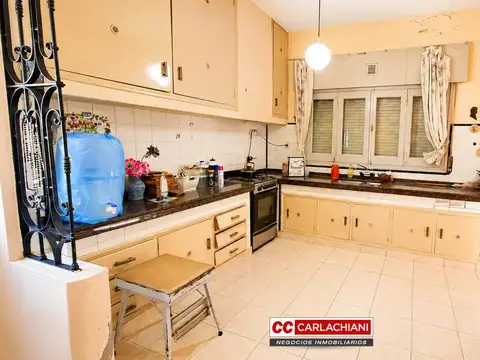Casa 4 ambientes con 1 baño