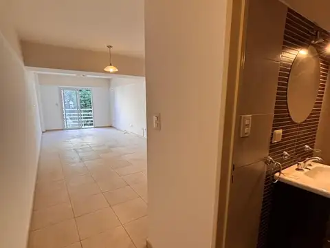 MONOAMBIENTE EN ALQUILER CON BALCON EN VILLA BALLESTER