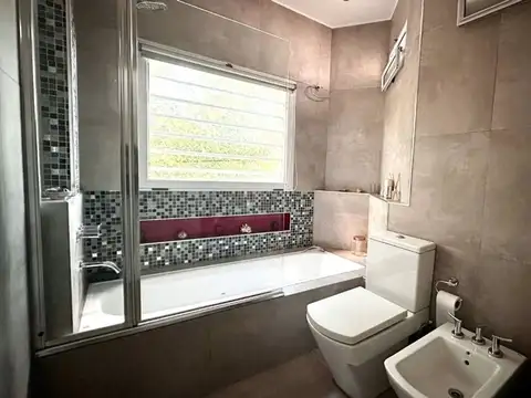 Depto Tipo Casa 3 ambientes con 2 baños