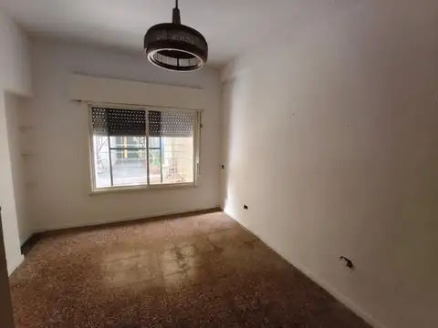 Depto Tipo Casa en Venta 50 años