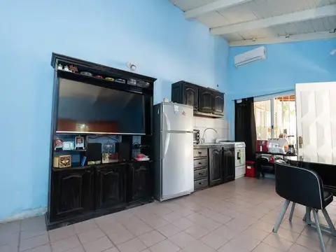 Casa 5 ambientes con 4 baños
