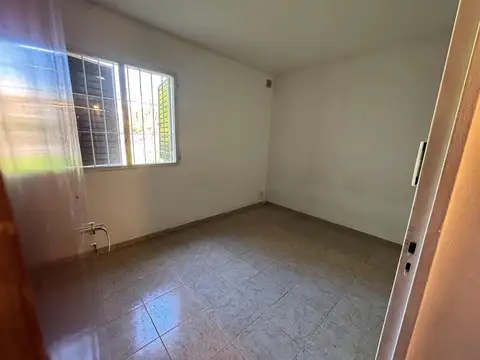 Departamento en Alquiler en Villa Ballester, $ 650.000