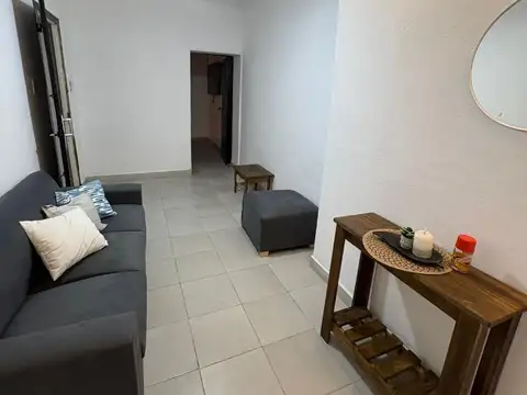 VENDO EXCEPCIONAL DEPARTAMENTO AMUEBLADO EN PLENO CENTRO  