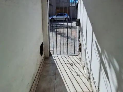 VENDO DEPTO 2 AMB. INTERNO SAN JUSTO CENTRO SIN EXPENSAS !