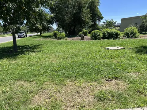 Hermoso Lote interno en  esquina en venta. Oportunidad 