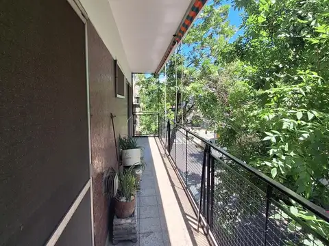 Departamento 4 ambientes con 2 baños