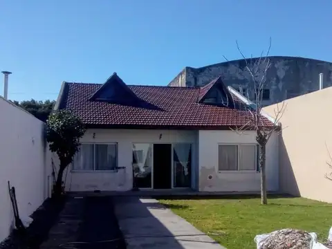 Casa  en Venta ubicado en Quilmes,  G.B.A. Zona Sur - SVN0143_LP583928_1