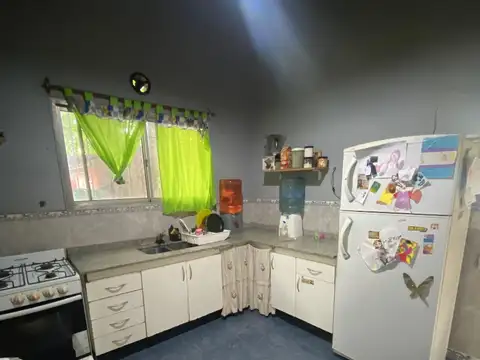 Casa en Venta en Garin, USD 65.000