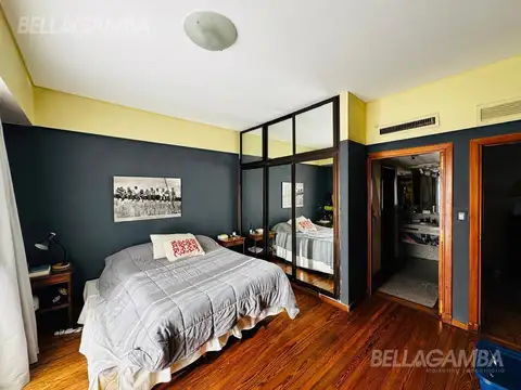 Casa en Venta con 4 cocheras