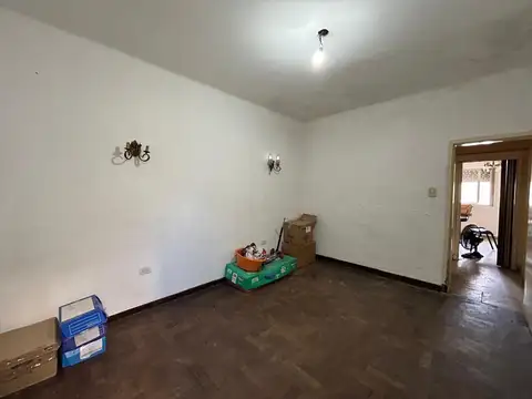 Depto Tipo Casa en Venta 50 años